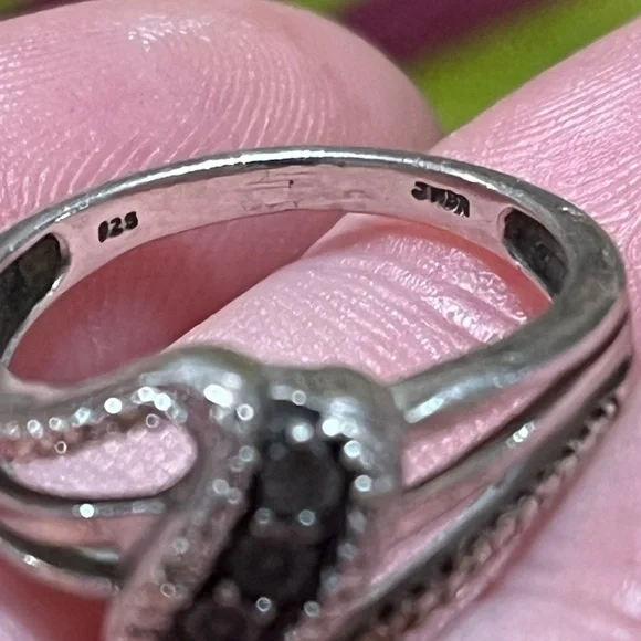 VTG JWBR Signed Black Diamond Chip Sterling Silver 925 Size 6 Estate Ring - Picture 6 of 8